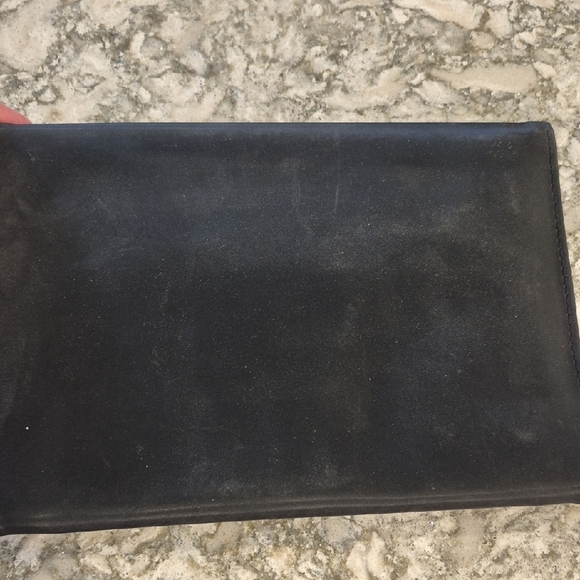 CHANEL Black Suede Makeup Brush Case With 3 Brushes - Picture 12 of 16